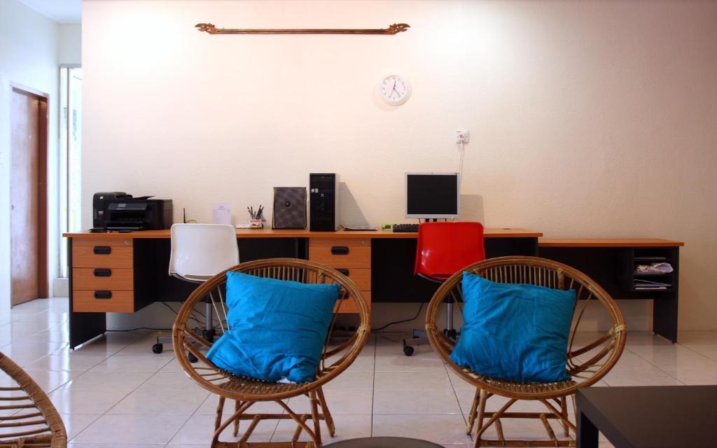 Morning Glory Guest House Kuching Exterior photo